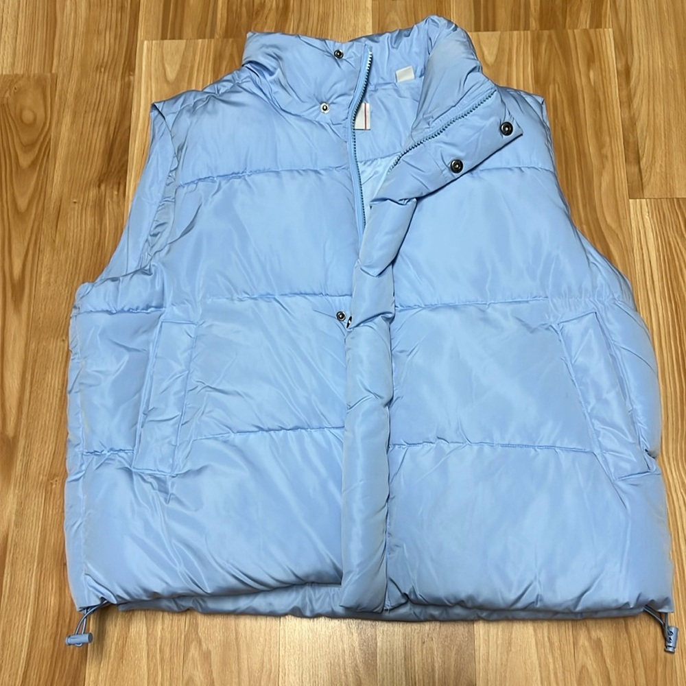 Urban Outfitters BDG Pia Puffer Vest medium